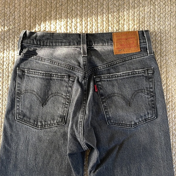 Levi’s 501 Skinny Black High Rise Jeans - Picture 7 of 9